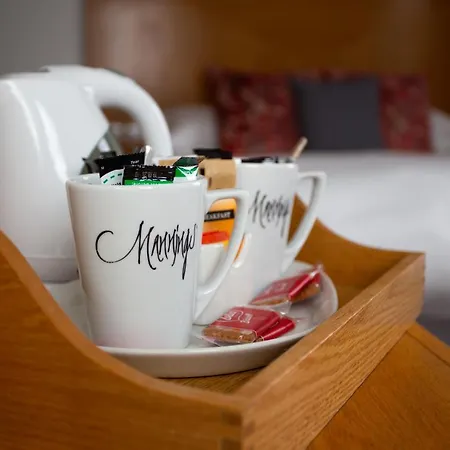Mannings Hotel 4*